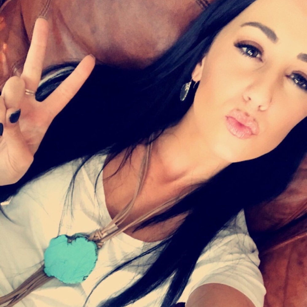 Meet your Posher, Brooke